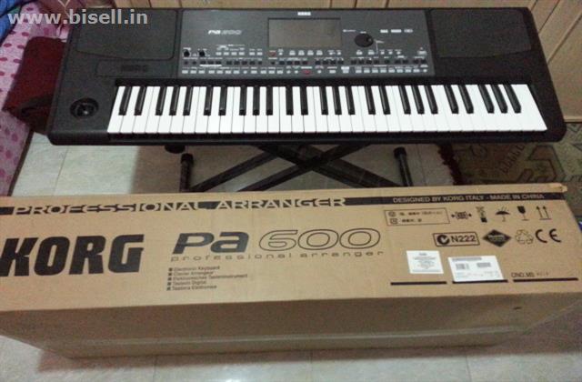 Korg PA600 Professional 61-Key Arranger