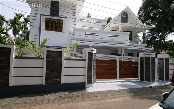 luxury House for sale Near Cochin Airport